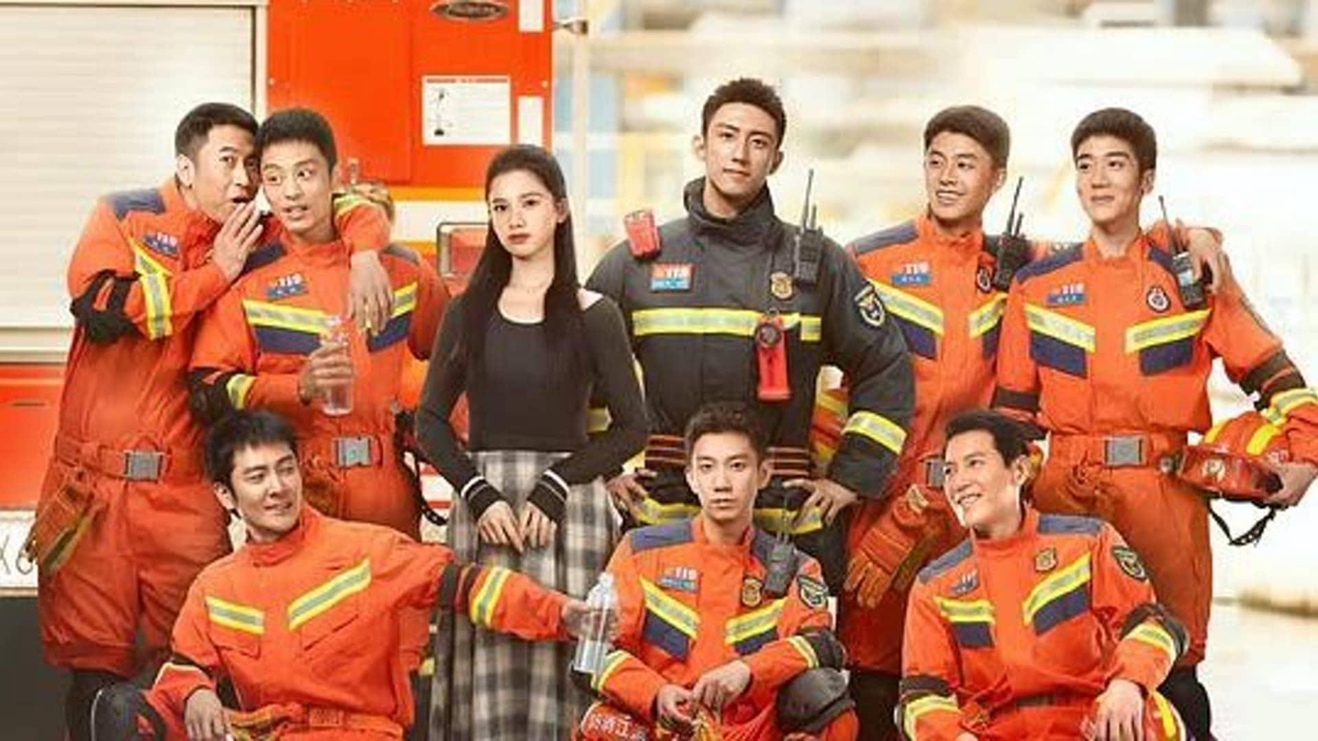 poster Anh Ấy Bước Ra Từ Ánh Lửa Bright Eyes in the Dark
