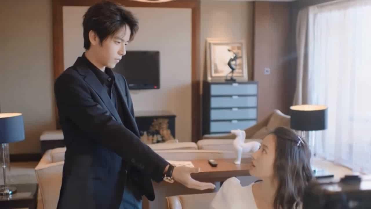 poster Còn Lâu Mới Thèm Yêu Đương Please Fall In Love