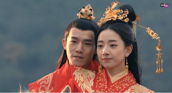 poster Nguyện Ta Như Sao Chàng Như Trăng Oops！The King is in Love
