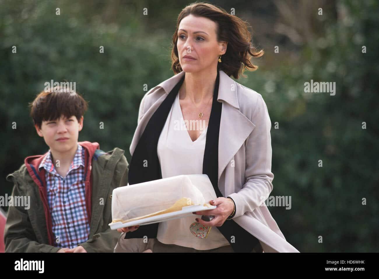 poster Thế Giới Vợ Chồng (Phần 1) Doctor Foster (Season 1)